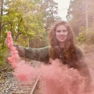 Meet your Posher, Kay